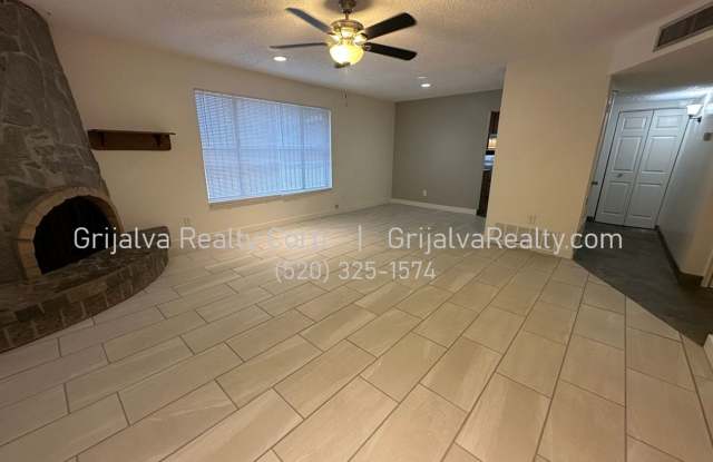Lovely 3 Bedroom, 2 Bath House for Rent in Northwest Tucson *MOVE-IN SPECIAL* (Magee/Thornydale) Gallery 4