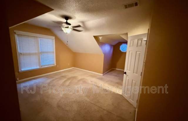 8610 Dena Cv W Gallery 4