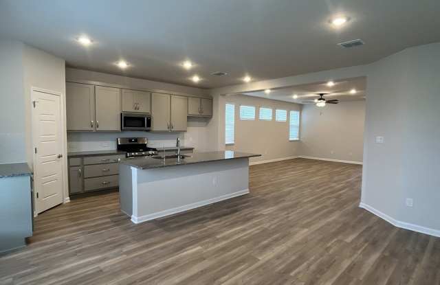 8234 Sunrise Glen Gallery 3