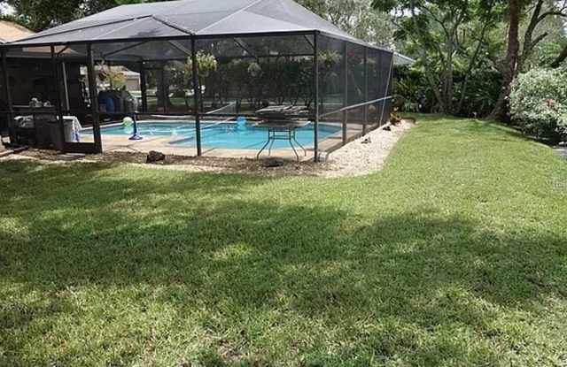 1702 Sanderling Court Gallery 3