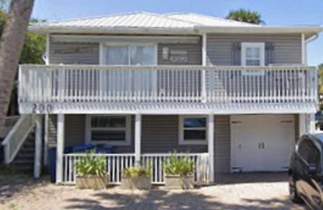 Close to the Beach photos photos