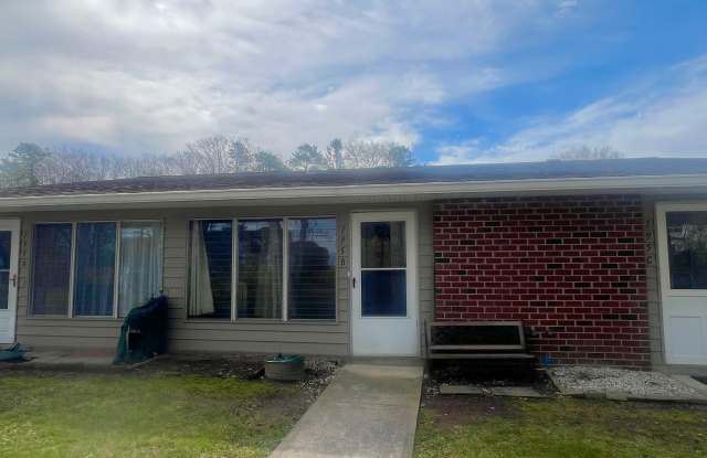 195 Newcastle Court photos photos