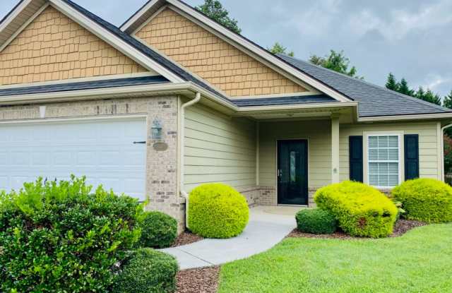 3/2 with Garage in Great Neighborhood, $2300, Lawn Care Included! photos photos