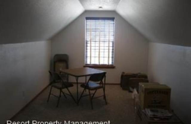8878 N. Torrey Ln Gallery 3