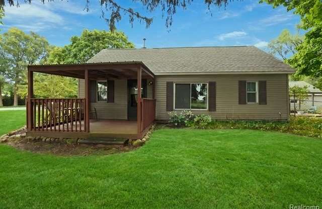 5007 Willard Road Gallery 1