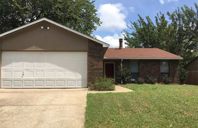 6801 Blackberry Drive - 6801 Blackberry Drive, Arlington, TX 76016