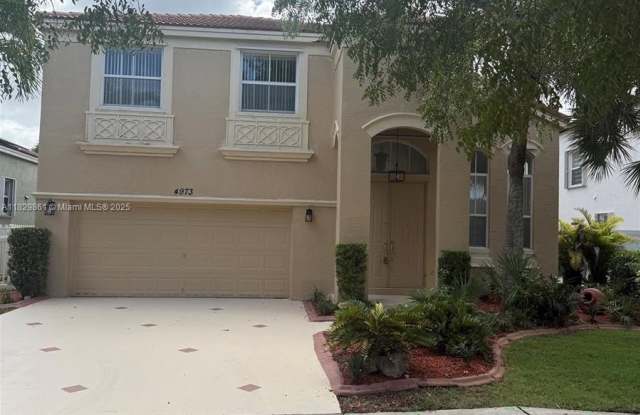 4973 SW 163rd Ave photos photos