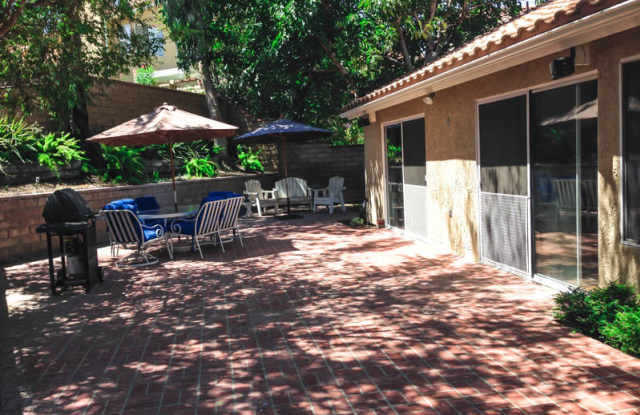 Charming Single-Story 2-Bedroom Home with Private Yard in Newhall! - 26151 Golden Glen Court, Santa Clarita, CA 91321