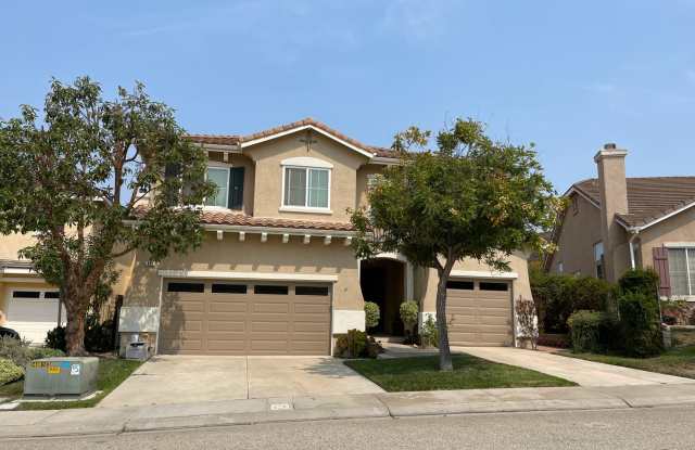 Spacious 4 bed 3 bath Newbury park home photos photos