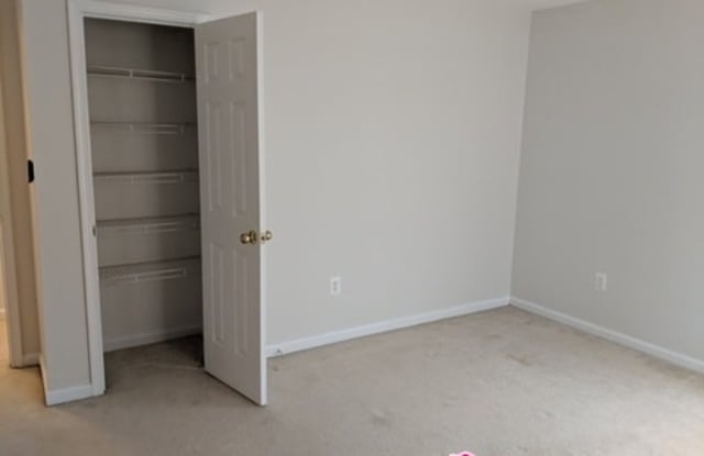 2400 18th St North East Gallery 3