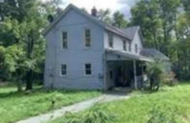 300 Budd Rd photos photos