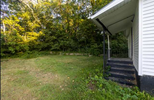 A Spacious and Inviting 3BD/1.5BA Single Family Home Gallery 4