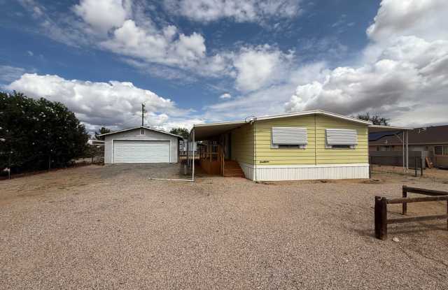 3 Bedroom 2 Bathroom Mobile Home Gallery 1