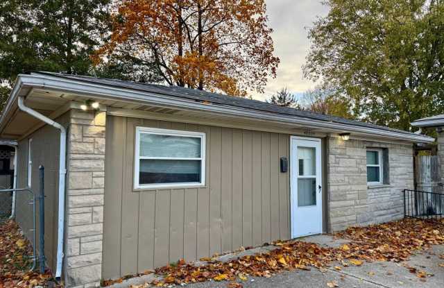 Updated 1-brm home - huge living room, brand new flooring, washer/dryer, new kitchen, new bathroom, fenced-in back yard with gazebo, shed! MOVE-IN SPECIAL! photos photos Updated 1-brm home - huge living room, brand new flooring, washer/dryer, new kitchen, new bathroom, fenced-in back yard with gazebo, shed! MOVE-IN SPECIAL! photos photos