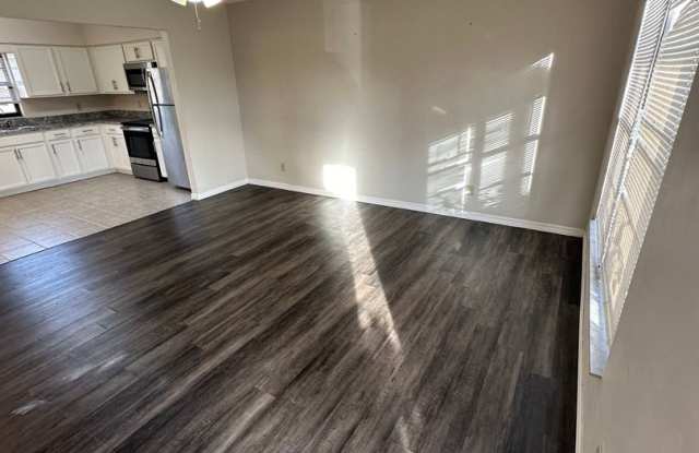 MOVE IN SPECIAL- Lovely 2/2 Duplex Home for Rent in St. Cloud Gallery 4
