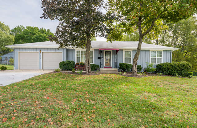 7111 Nieman Road - 7111 Nieman Road, Shawnee, KS 66203