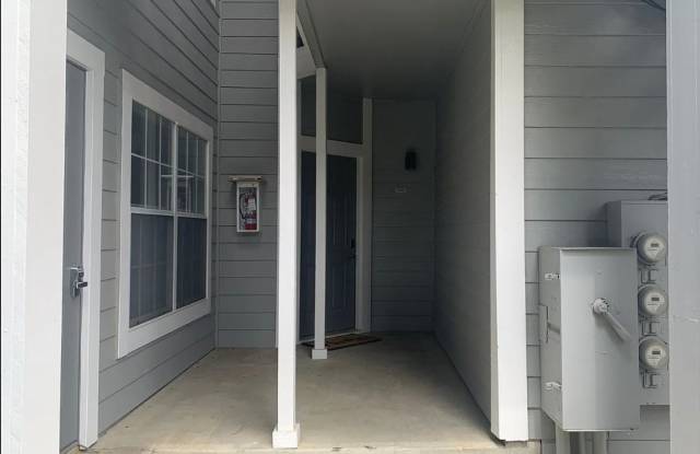 AMAZING 2 Bed 2 Bath Condo In North Boulder- Available August Gallery 3