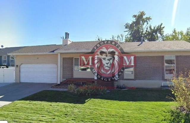 5 Bd 3 Ba Remodeled Home in Midvale photos photos