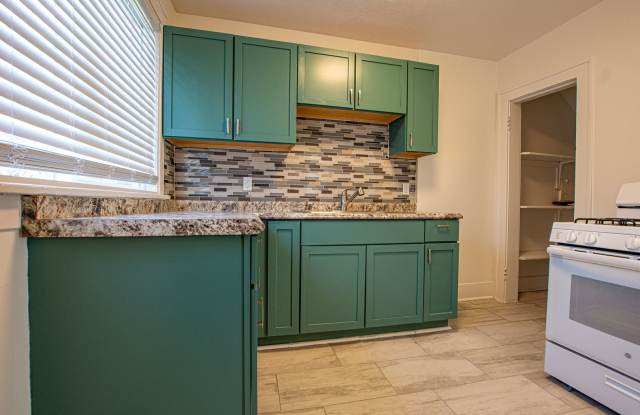 106-108 38th St photos photos