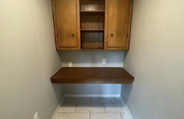 1705 Colonial Road Gallery 4