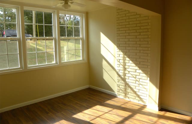 204 Jackson St - C4 - 204 Jackson St, Newnan, GA 30263