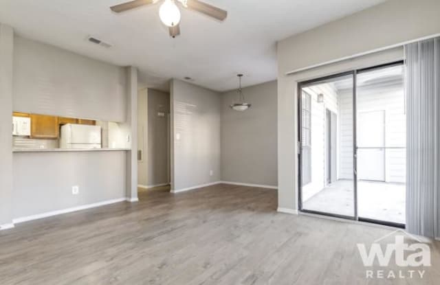 8617 SPICEWOOD SPRINGS Gallery 3
