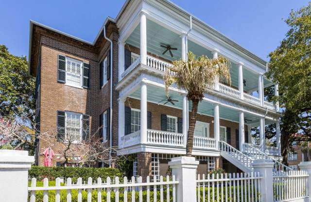 1 Bedroom 1 Bath Furnished Condo in Historic Shaffer House - Downtown Charleston - 214 Calhoun Street, Charleston, SC 29403
