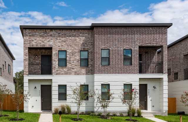 4103 Oaklawn Street Gallery 1