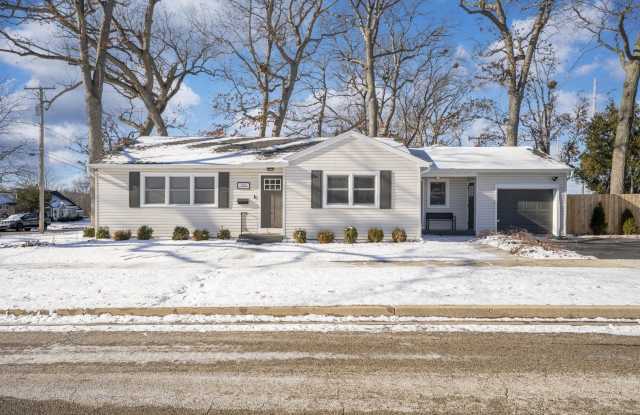 1700 N Linden Avenue photos photos