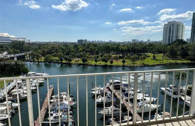 1700 NW N River Dr photos photos