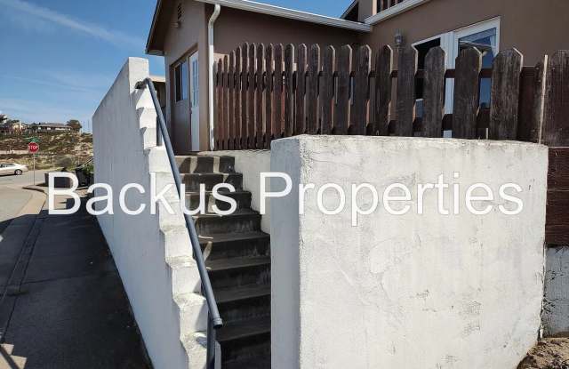 Wonderful partially furnished upper Seaside unit photos photos