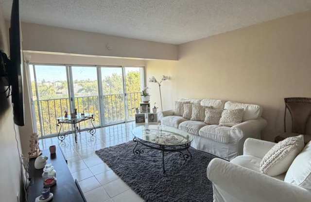 9180 Fontainebleau Boulevard - 9180 Fontainebleau Boulevard, Fountainebleau, FL 33172