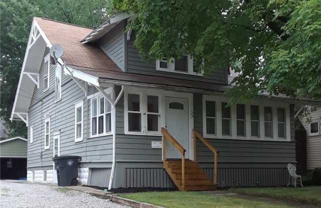 167 E Ido Avenue - 167 East Ido Avenue, Akron, OH 44301