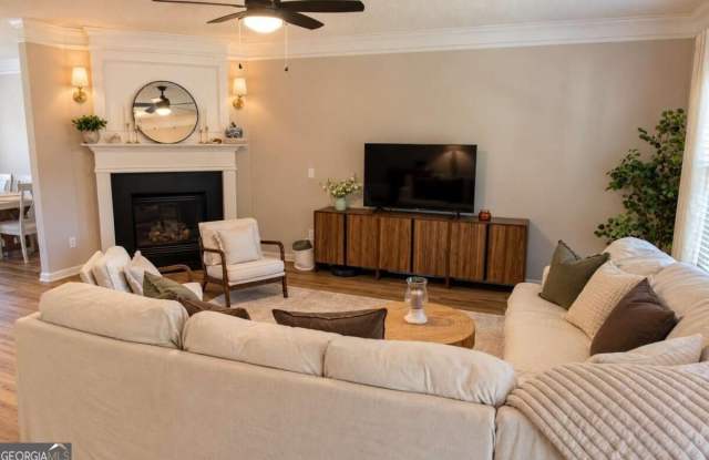 1415 Bay Overlook- Drive Gallery 3