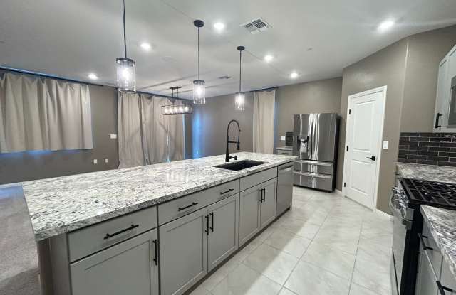 Gated 5-Bedroom Skye Canyon Home! Gallery 4