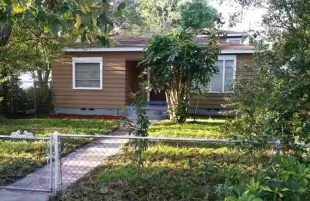 4560 9th Ave N photos photos