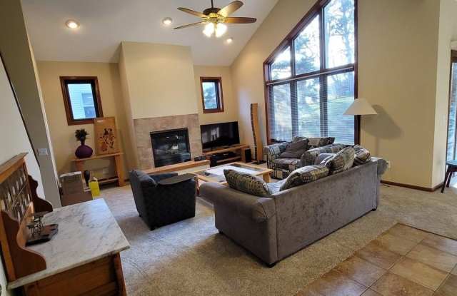 3001 Arapaho Drive Gallery 2