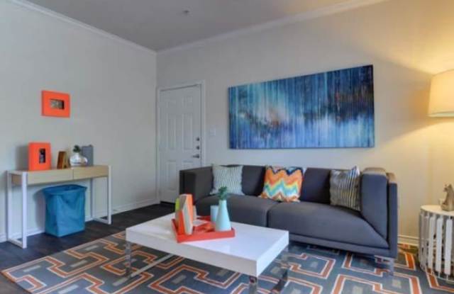 10841 Westwood Loop Gallery 1