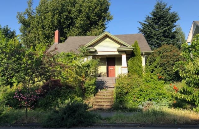 4912 NE 15th Ave - 4912 Northeast 15th Avenue, Portland, OR 97211
