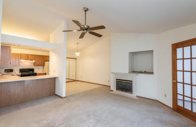 1825 E Racine Ave - 1825 East Racine Avenue, Waukesha, WI 53186