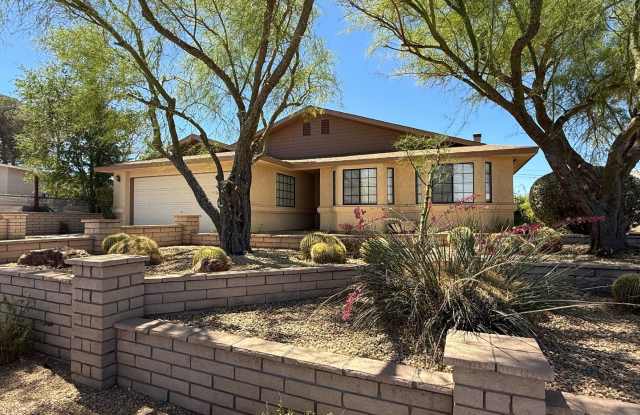 Victorville- Beautiful 3 Bedroom Home in Green Tree East Community photos photos