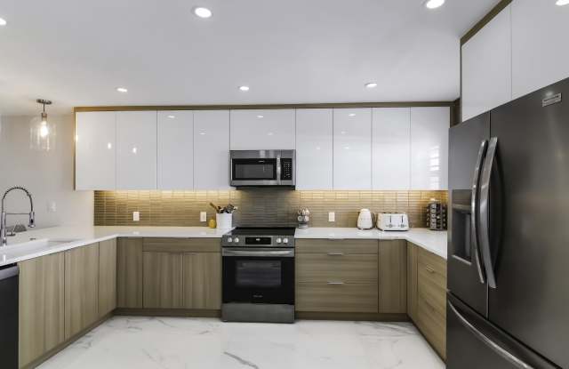 44 Yacht Club Drive Gallery 3