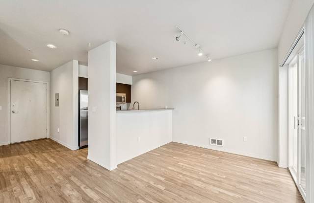 Madison Crossing Gallery 4