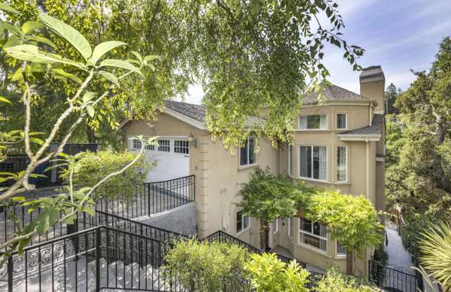 Thoughtfully Remodeled 5 Bed, 3.5 Home Close to Emerald Lake Country Club! - 3361 Oak Knoll Drive, Emerald Lake Hills, CA 94062