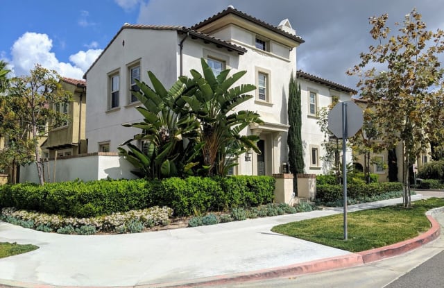 651 E Valencia - 651 East Valencia Street, Anaheim, CA 92805