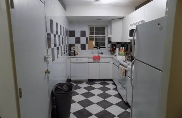 125 Lakeshore Rd. photos photos