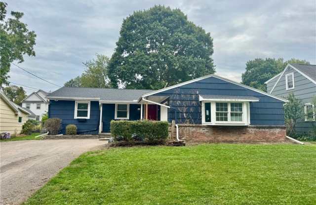 13 Briggs Avenue - 13 Briggs Avenue, Fairport, NY 14450