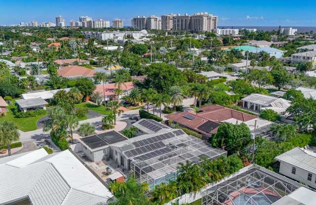 Gorgeous 4 bedroom in Ft. Lauderdale by see with amazing backyard Gallery 3
