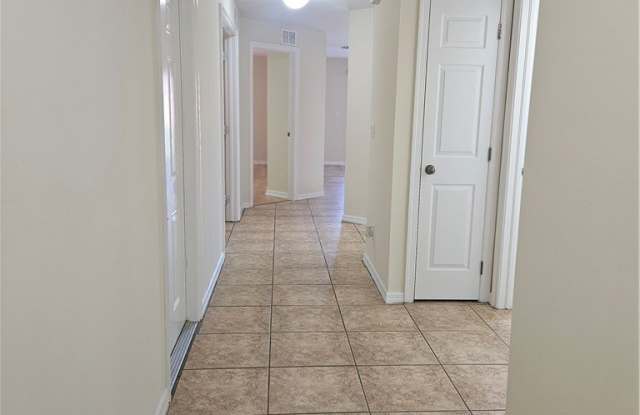 490 Bell Boulevard S Gallery 2
