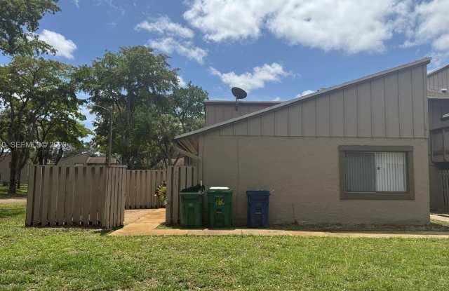 2115 NW 57th Ave photos photos